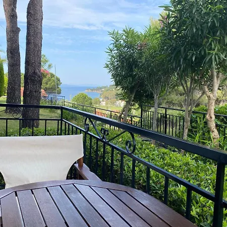 Xanthippi Apartament *