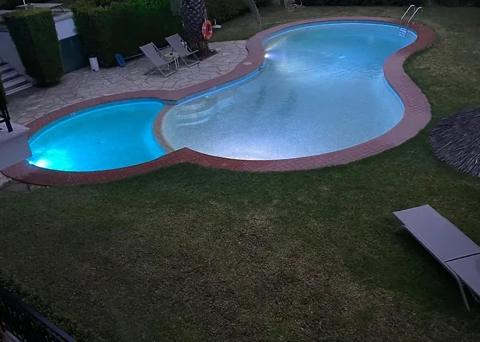 Xanthippi * أغيا باراسكيفي